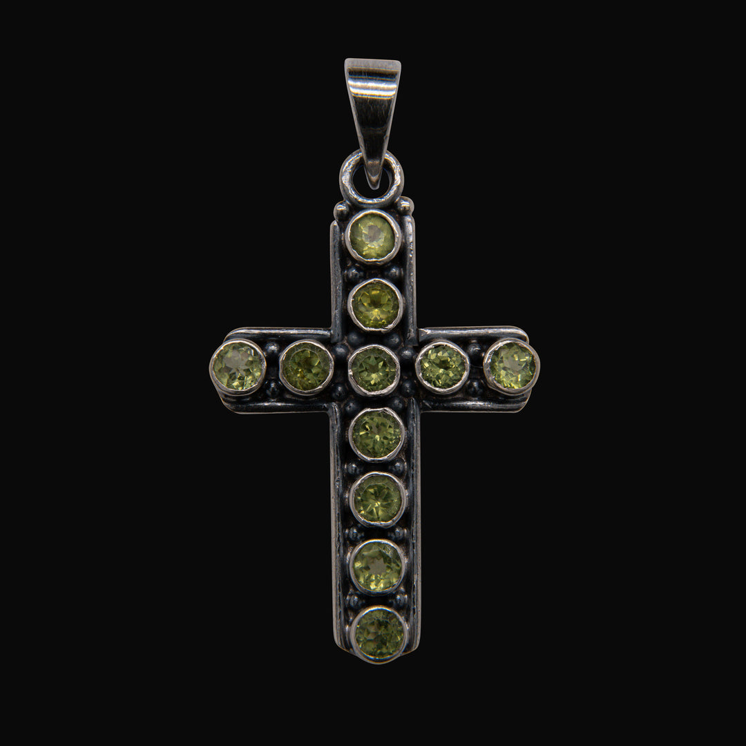 CRUZ DE PERIDOTO ANHÄNGER